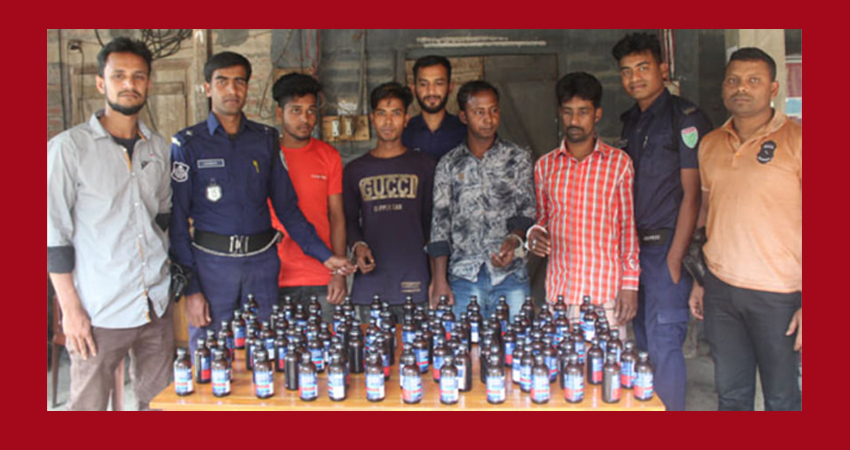 অটোরিকশায় মিলল ১০২ বোতল ফেন্সিডিল, আটক ৪
