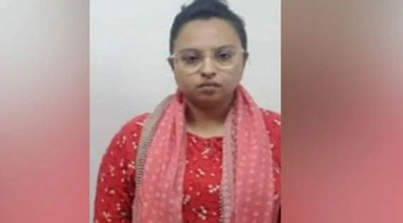 নিরাপদ ডটকমের এ্যানি গ্রেফতার