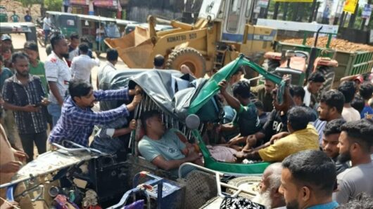 সিলেটে ট্রাক্টর চাপায় পর্যটক নিহত