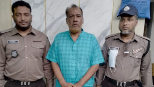 সাবেক কাউন্সিলর হাসু গ্রে ফ তা র