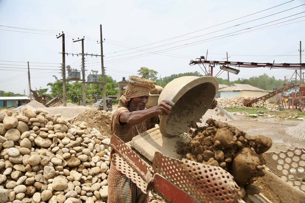 মহান মে দিবস আজ