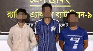 শাহপরান সৈনিক ক্লাব থেকে আটক ৩
