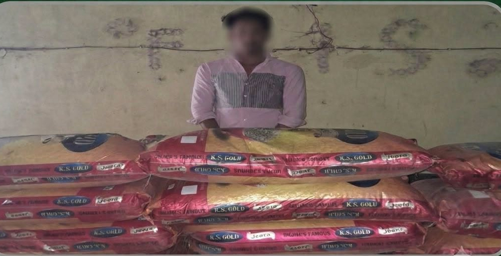 ২০ বস্তা ভারতীয় জিরাসহ গোয়াইনঘাটের যুবক আটক