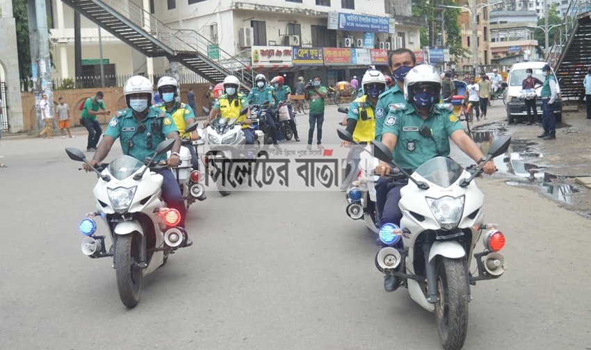 নগরীতে এসএমপির কুইক রেসপন্স টিমের মহড়া