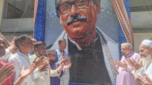 জাফলংয়ে ব্যক্তি অর্থায়নে নির্মিত বঙ্গবন্ধুর ম্যুরালের উদ্বোধন