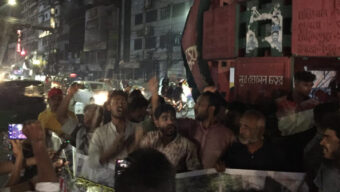 আ’লীগ ঠেকাতে গুলিস্তান দখলে নিল ছাত্রজনতা