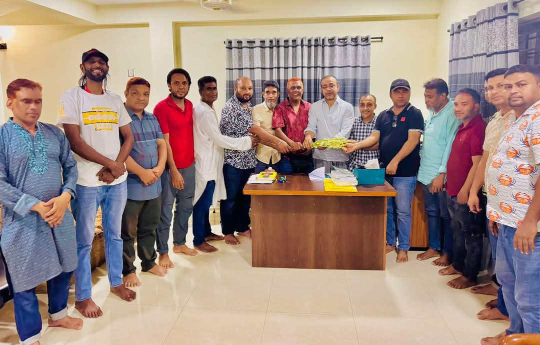 শ্যামল সিলেট’র সম্পাদক মণ্ডলীর সভাপতির সাথে বিপিজেএ’র নতুন কমিটির সৌজন্য সাক্ষাত