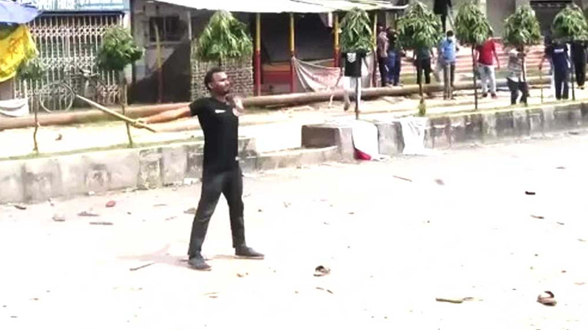 বেরোবির সাবেক ভিসিসহ ২৬ জনের বিরুদ্ধে গ্রেফতারি পরোয়ানা