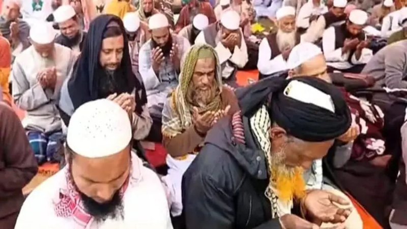 মোনাজাতের মধ্য দিয়ে শেষ হলো টঙ্গীর ৫ দিনের জোড় ইজতেমা