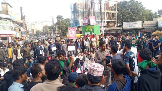 সিলেটে ইনকিলাব মঞ্চের বিক্ষোভ অব্যাহত, হাদি হত্যার বিচার দাবি