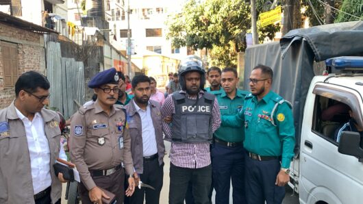 সিলেটে সিআইডি কর্মকর্তাকে ছুরি মারা সেই আসামী আটক