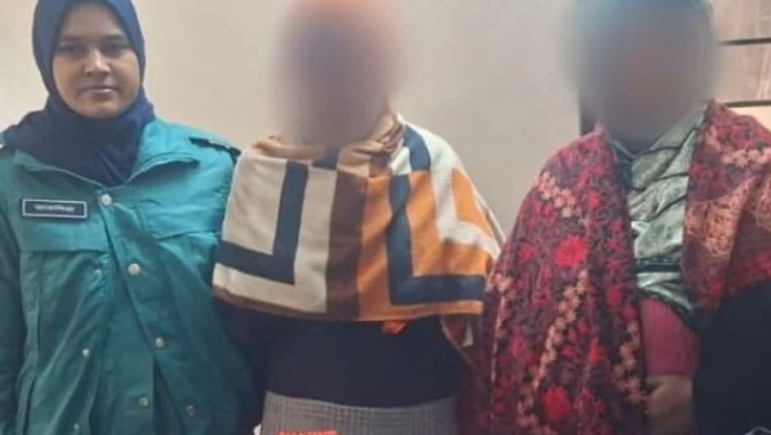 দক্ষিণ সুরমায় ভারতীয় পণ্যসহ দুই নারী আটক