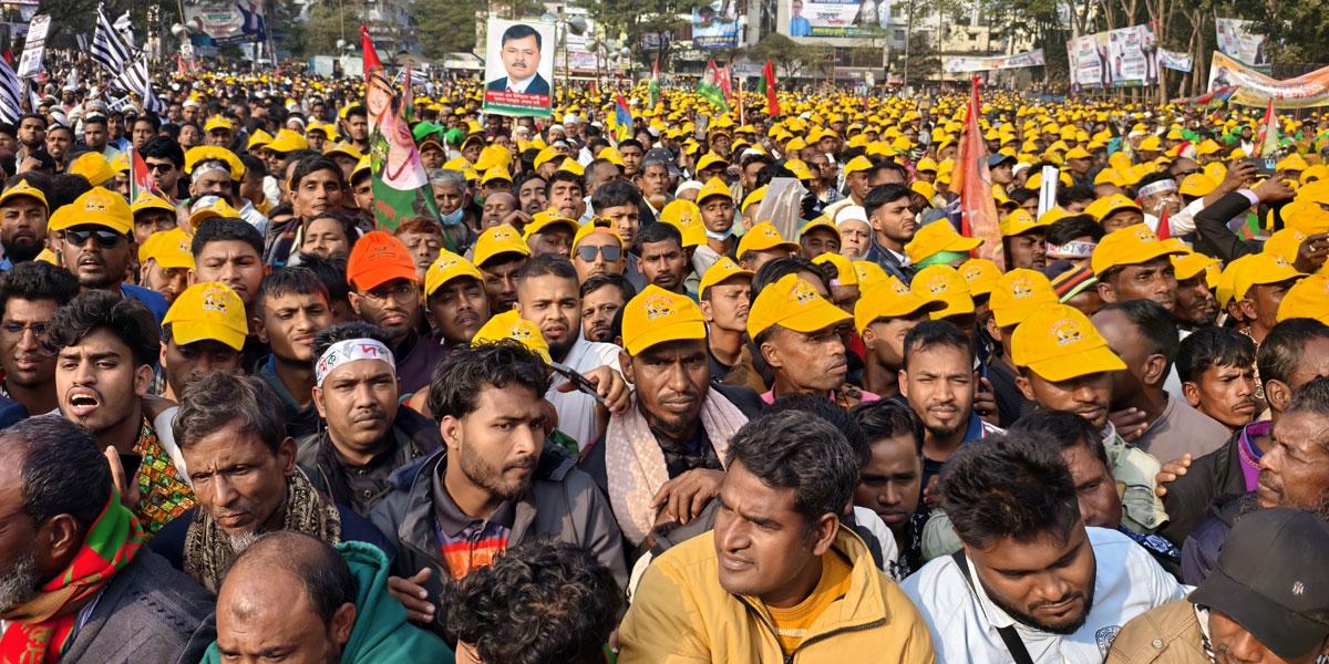 কানায় কানায় পূর্ণ আলিয়া মাঠ: উপস্থিত তারেক রহমান