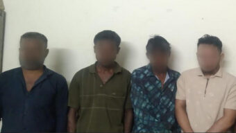 মেন্দিবাগ থেকে চার জুয়াড়ি গ্রেফতার