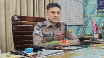 এয়ারপোর্ট থানার ওসির বিরুদ্ধে অন্য প্রার্থীর হয়ে কাজ করার অভিযোগ