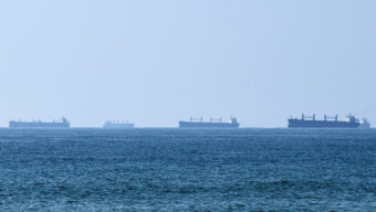 হরমুজ প্রণালী নিয়ে নতুন বার্তা, বাংলাদেশের জাহাজ চলাচলে বাঁধা নেই