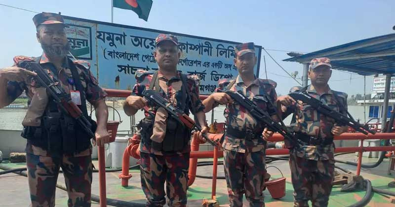 তেলের ডিপোতে বিজিবি মোতায়েন