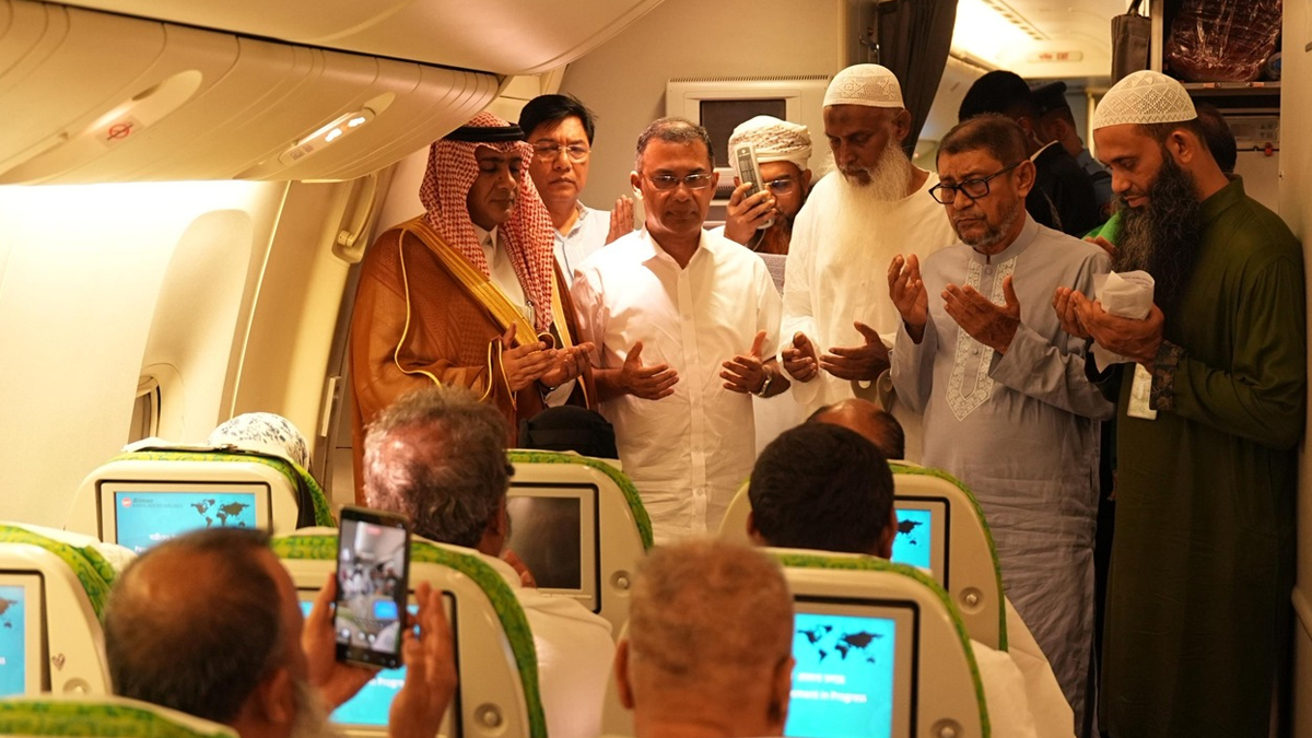 হজ্বযাত্রীদের কাছে দেশের শান্তি ও সমৃদ্ধির জন্য দোয়া চাইলেন প্রধানমন্ত্রী