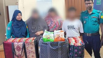 ভারতীয় চকোলেটের চালানসহ আটক তিন