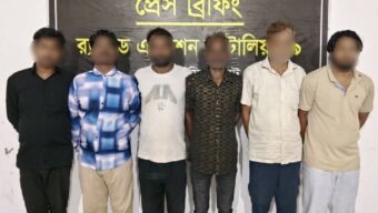 কাষ্টঘরে র‌্যাব’র হানা, ছয় জুয়াড়ি আটক