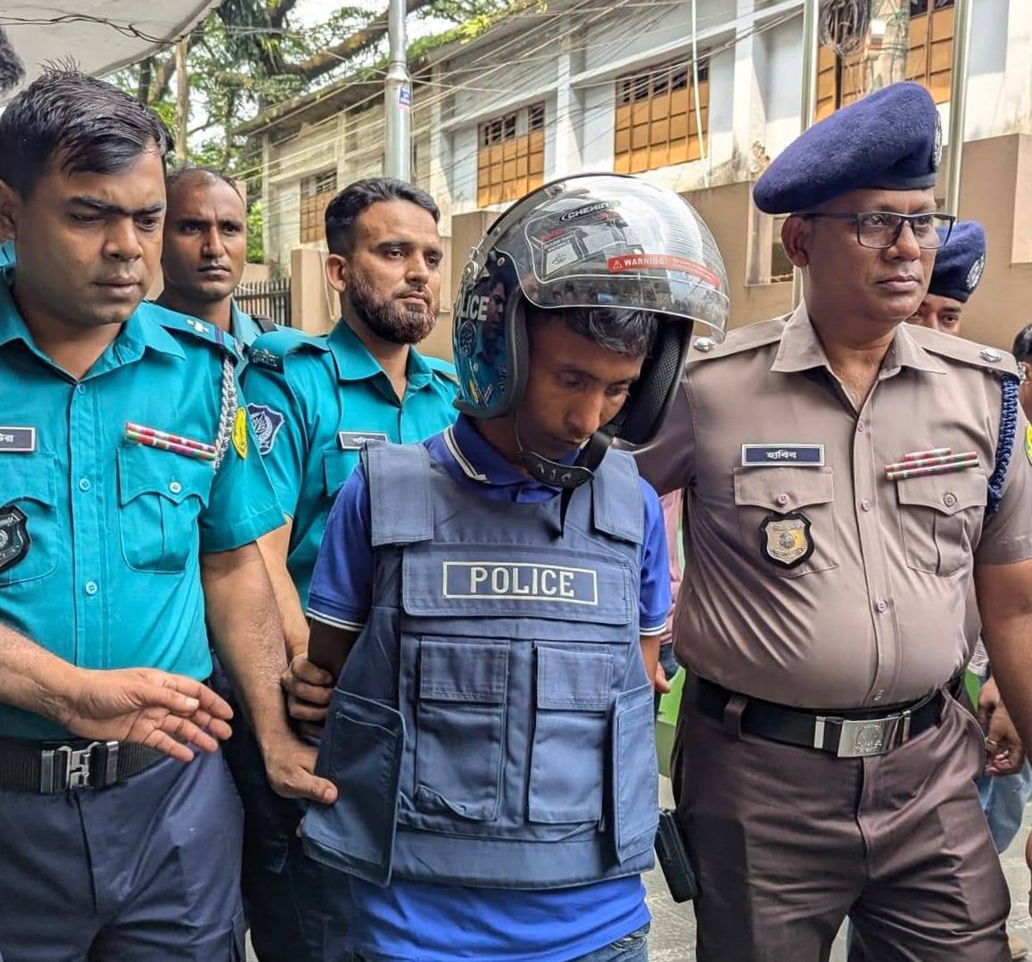 শিশু ফাহিমা হত্যা: এলাকাবাসীর বিক্ষোভে মিশে গিয়েছিলো জাকিরও, অতঃপর গ্রেপ্তার