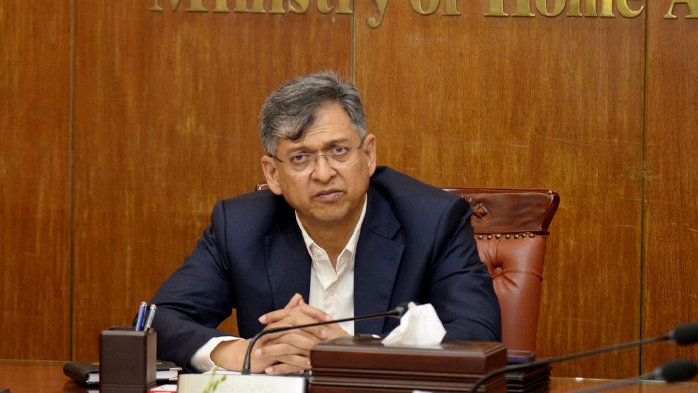 থানাকে দালালমুক্ত করার নির্দেশ স্বরাষ্ট্রমন্ত্রীর