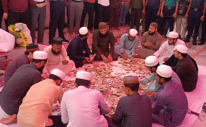 শাহজালালের মাজারের দানবাক্সে মিললো স্বর্ণালঙ্কারসহ বিদেশি মুদ্রা