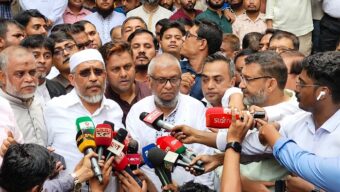 সুরঞ্জিত সেন হত্যাচেষ্টা মামলা: খালাস পেলেন আরিফ, বাবর ও গৌছ