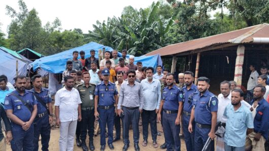 ‘৫ দিনের জন্য ইজারায় নেওয়া পশুর হাট, দেড় মাস পরও চলছে’