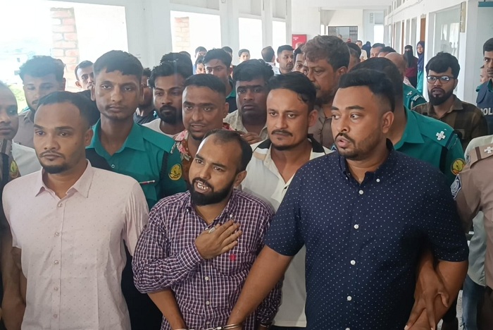 এমসি কলেজ ছাত্রাবাসে সংঘবদ্ধ ধর্ষণ: এক আসামির মৃত্যুদণ্ড ও তিনজনের যাবজ্জীবন