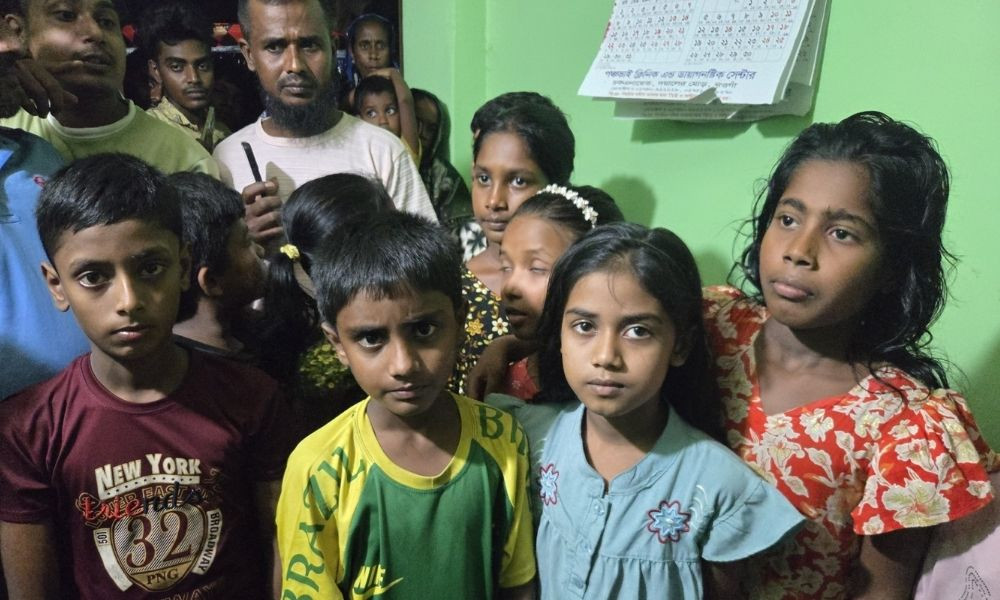 আর্জেন্টিনাকে ব্যঙ্গ করে গান: ১৭ শিক্ষার্থীকে বেধড়ক পেটালেন শিক্ষক