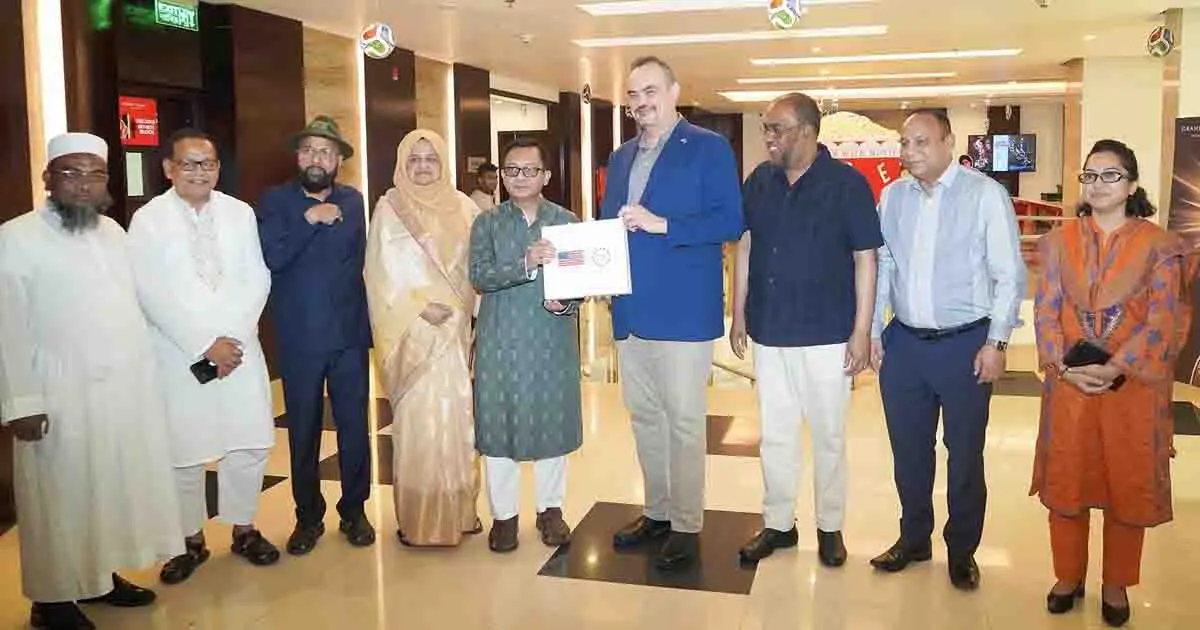 বাণিজ্যমন্ত্রীর সাথে ব্রেন্ট টি ক্রিস্টেনসেনের সৌজন্য সাক্ষাৎ