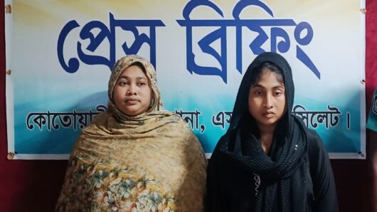 সিলেটে চিহ্নিত দুই নারী ছিনতাইকারীকে ধরে পুলিশে দিল জনতা