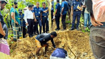 স্ত্রীকে হ’ত্যা করে বাড়ির উঠানে পুঁতে রাখেন স্বামী