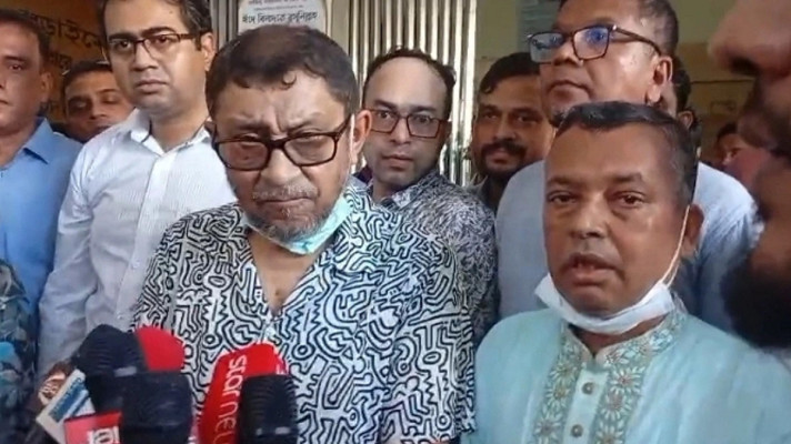 হবিগঞ্জ হাসপাতাল হঠাৎ উপস্থিত মন্ত্রী , চাকরিচ্যুত অনুপস্থিত চিকিৎসক