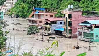 ভয়াবহ ভূমিকম্পে লণ্ডভণ্ড নেপাল, নিহত ১৬২