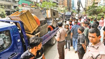 অবৈধ দখলে স্থবির সিলেট নগরী, অভিযানে আটক ৯ হকার