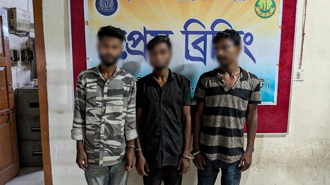 বন্দরবাজার থেকে রাসেল, কালাম ও আফজলকে ধরল পুলিশ