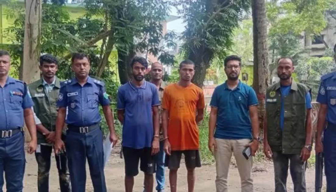 ছড়া থেকে বালু উত্তোলন, দুই যুবককে কারাদণ্ড
